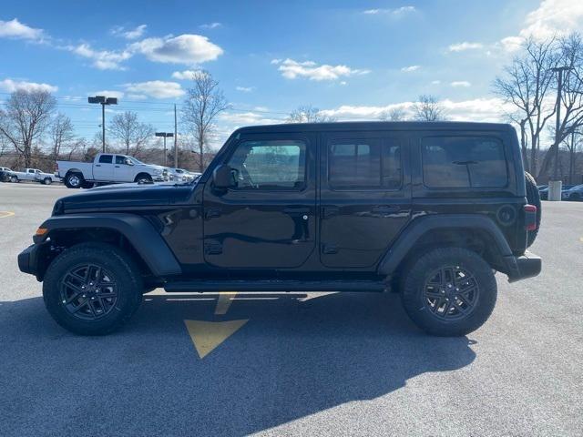 Photo of 2025 Black Clearcoat Jeep Wrangler