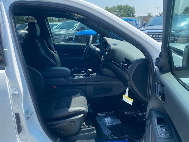 Photo of 2025 White Knuckle Clearcoat Dodge Durango