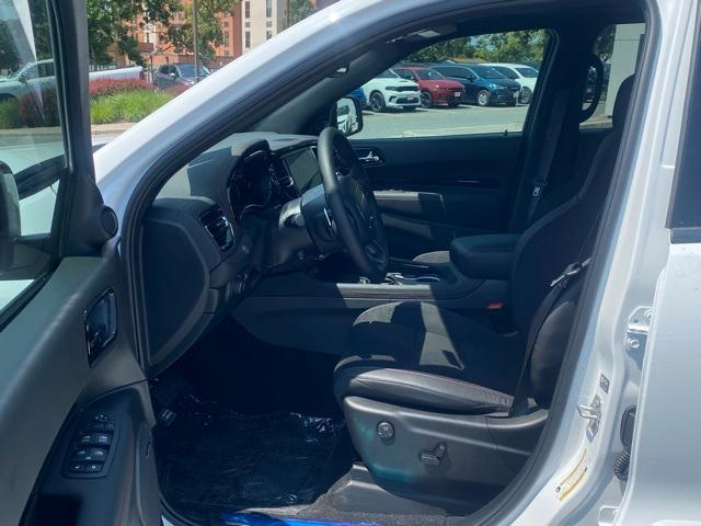 Photo of 2025 White Knuckle Clearcoat Dodge Durango
