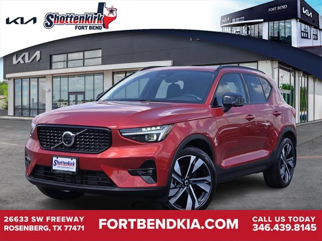 2025 Volvo XC40