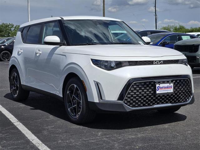 Photo of 2025 Pearl Kia Soul