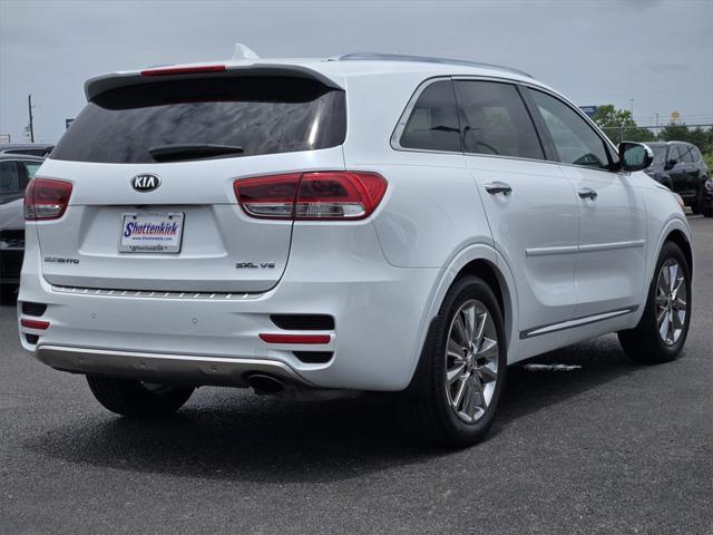 Photo of 2017 Snow White Pearl Kia Sorento