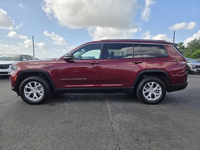 Photo of 2021 Velvet Red Pearlcoat Jeep Grand Cherokee L