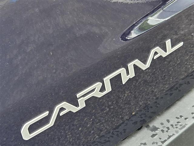 Photo of 2026 Deep Chroma Blue Kia Carnival