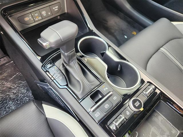 Photo of 2026 Aurora Blue Kia K5