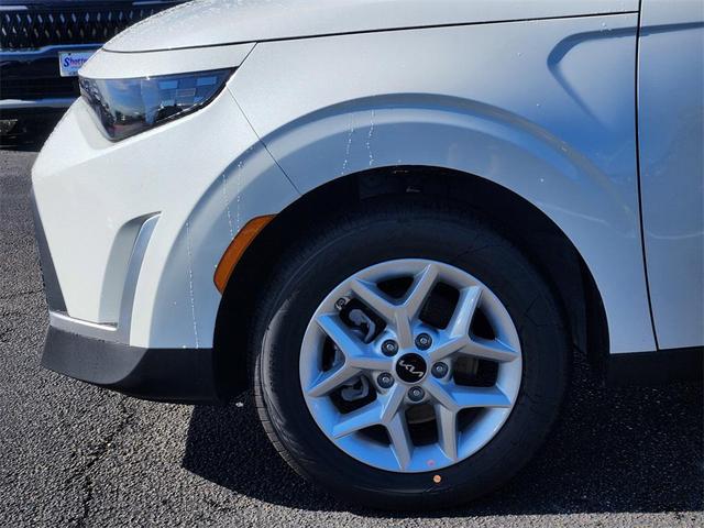 Photo of 2025 Pearl Kia Soul