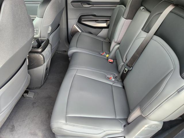 Photo of 2026 Ivory Kia EV9