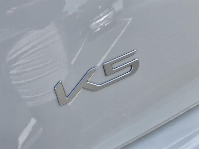Photo of 2025 Snow White Pearl Kia K5