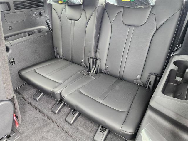 Photo of 2025 Dawning Red Kia Sorento