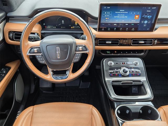 Photo of 2022 Black Metallic Lincoln Nautilus