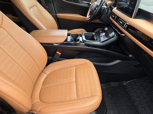 Photo of 2022 Black Metallic Lincoln Nautilus