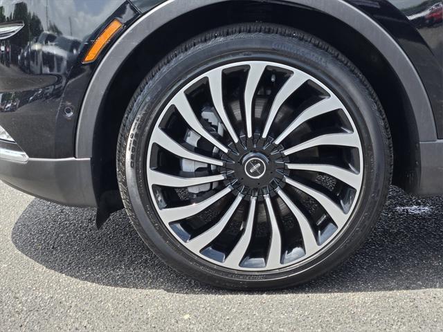 Photo of 2022 Black Metallic Lincoln Nautilus