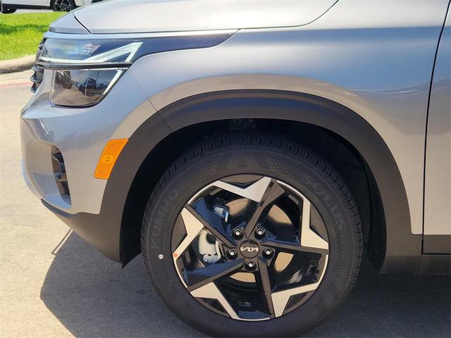 Photo of 2025 Steel Gray Kia Seltos