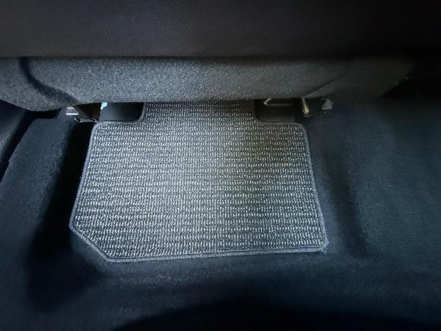 Photo of 2015 Silver Subaru Forester