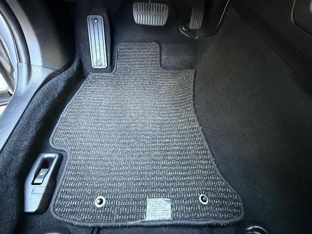 Photo of 2015 Silver Subaru Forester