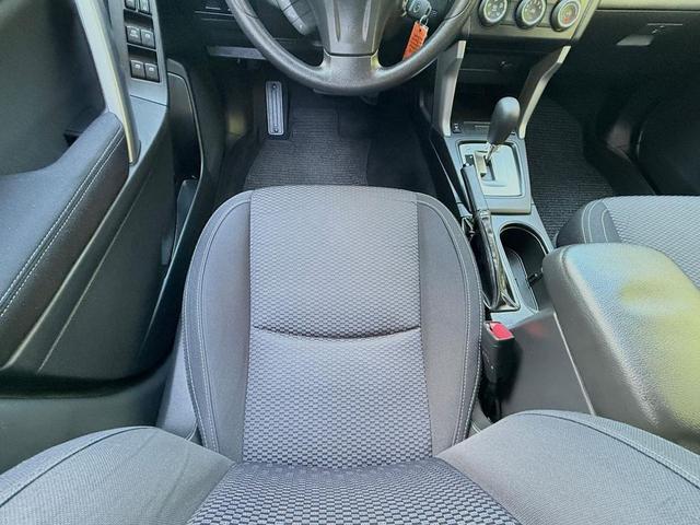 Photo of 2015 Silver Subaru Forester