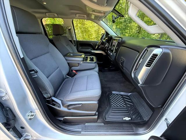 Photo of 2017 Silver Chevrolet Silverado 1500
