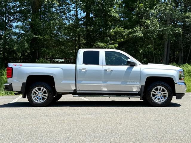 Photo of 2017 Silver Chevrolet Silverado 1500