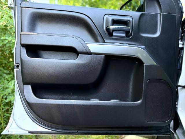 Photo of 2017 Silver Chevrolet Silverado 1500