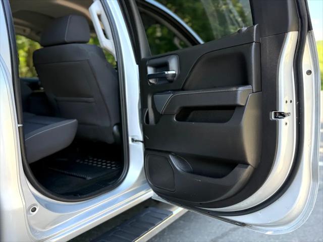 Photo of 2017 Silver Chevrolet Silverado 1500
