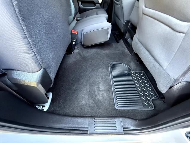 Photo of 2017 Silver Chevrolet Silverado 1500