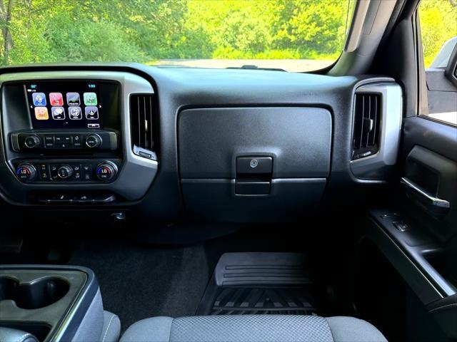 Photo of 2017 Silver Chevrolet Silverado 1500