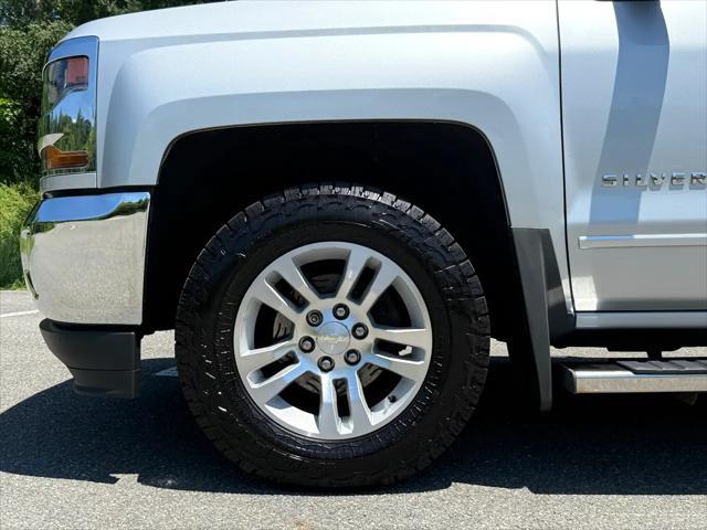 Photo of 2017 Silver Chevrolet Silverado 1500