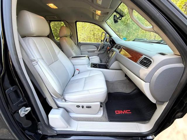 Photo of 2013 Black GMC Sierra 2500
