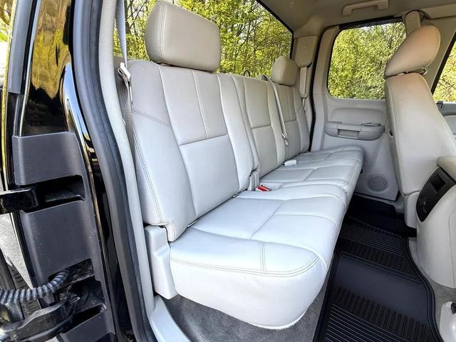 Photo of 2013 Black GMC Sierra 2500