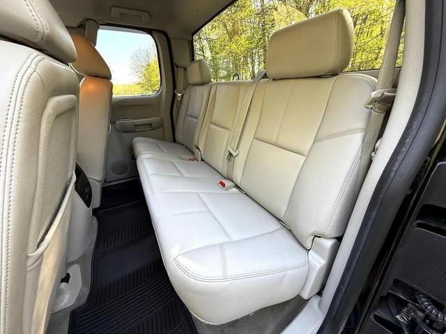 Photo of 2013 Black GMC Sierra 2500
