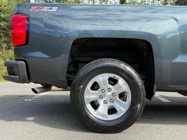Photo of 2017 Gray Chevrolet Silverado 1500