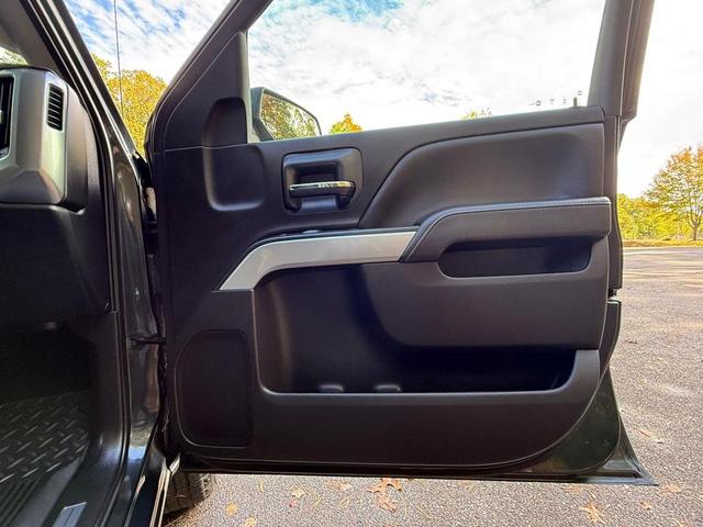 Photo of 2017 Gray Chevrolet Silverado 1500