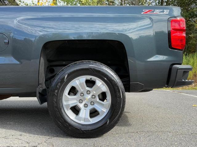 Photo of 2017 Gray Chevrolet Silverado 1500