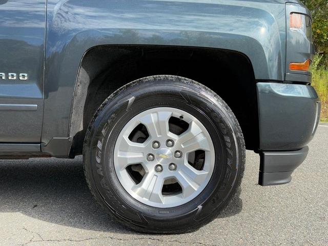 Photo of 2017 Gray Chevrolet Silverado 1500
