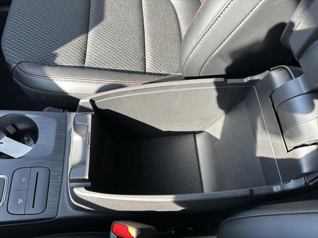 Photo of 2025 Agate Black Metallic Ford Escape