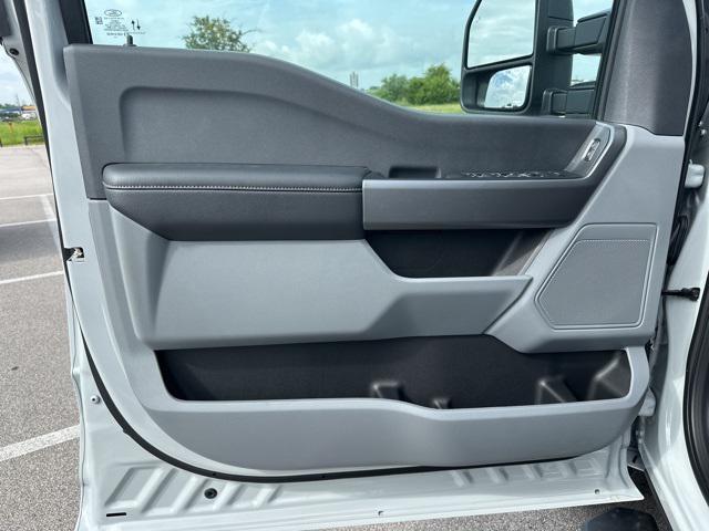 Photo of 2025 Avalanche Ford F-350