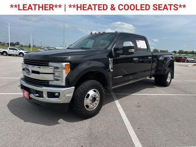 Photo of 2019 Agate Black Metallic Ford F-350