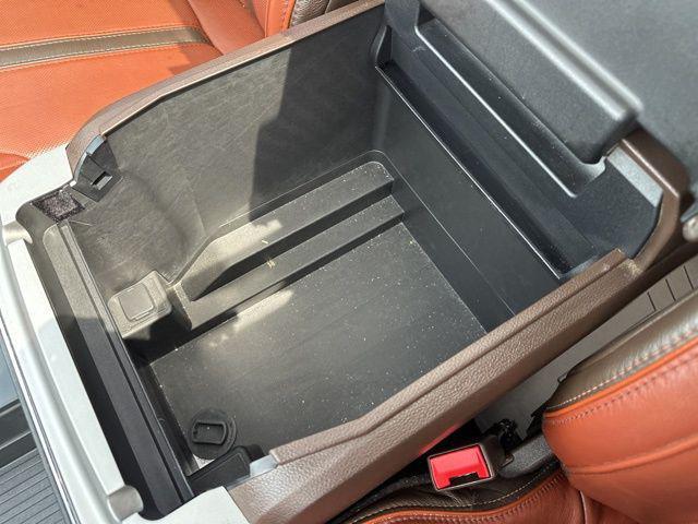 Photo of 2019 Agate Black Metallic Ford F-350