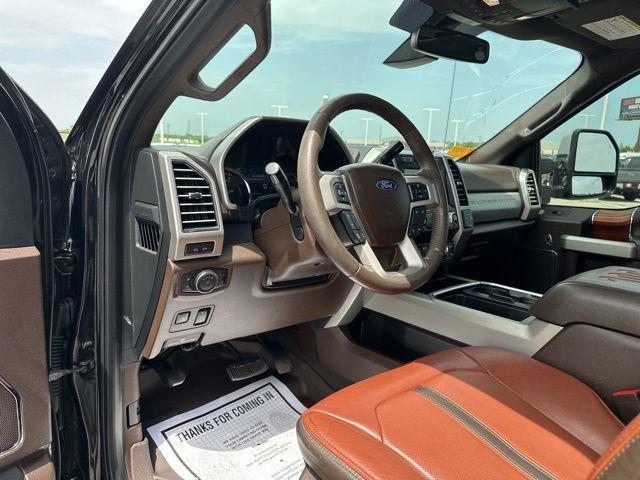 Photo of 2019 Agate Black Metallic Ford F-350