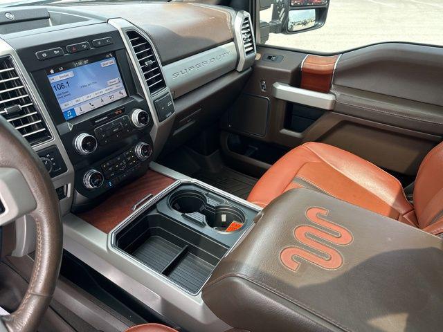 Photo of 2019 Agate Black Metallic Ford F-350