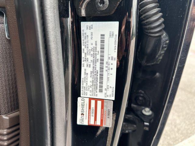 Photo of 2019 Agate Black Metallic Ford F-350