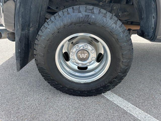 Photo of 2019 Agate Black Metallic Ford F-350