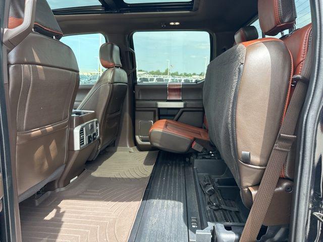 Photo of 2019 Agate Black Metallic Ford F-350