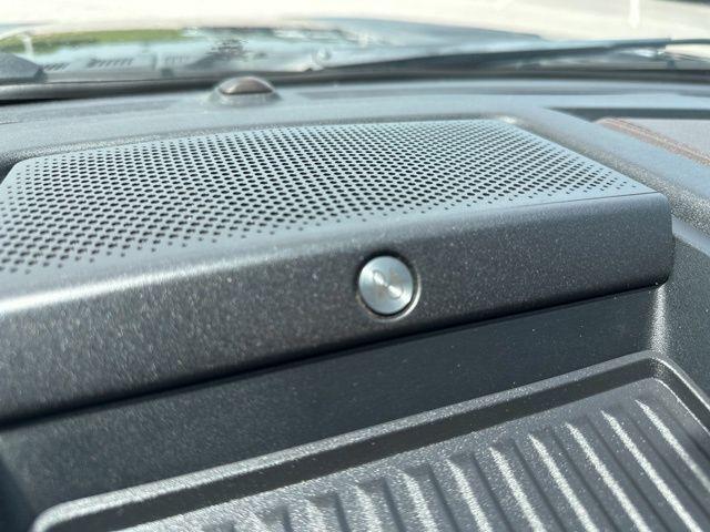 Photo of 2019 Agate Black Metallic Ford F-350
