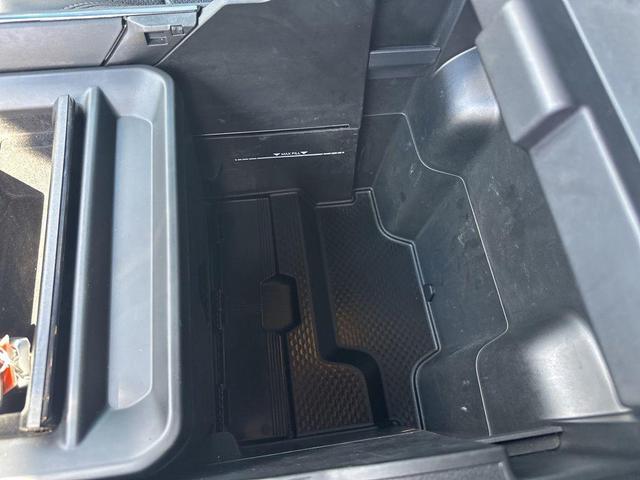 Photo of 2022 Granite Crystal Metallic Clearcoat RAM 3500