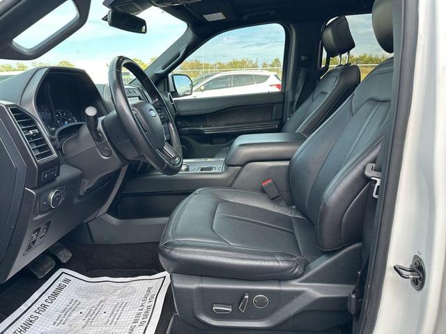 Photo of 2020 Star White Metallic Tri-Coat Ford Expedition