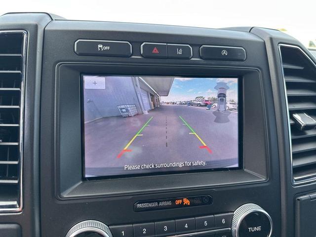Photo of 2020 Star White Metallic Tri-Coat Ford Expedition