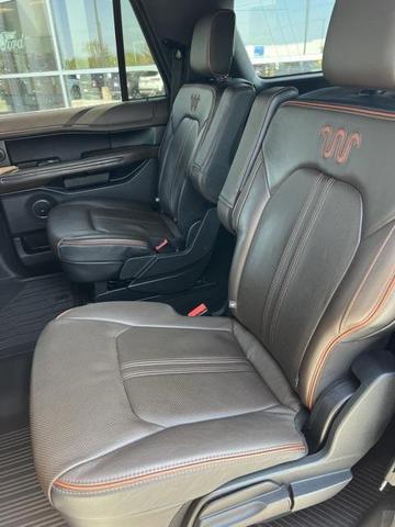 Photo of 2020 Star White Metallic Tri-Coat Ford Expedition Max