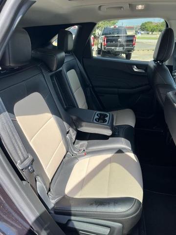 Photo of 2021 Blue Ford Escape