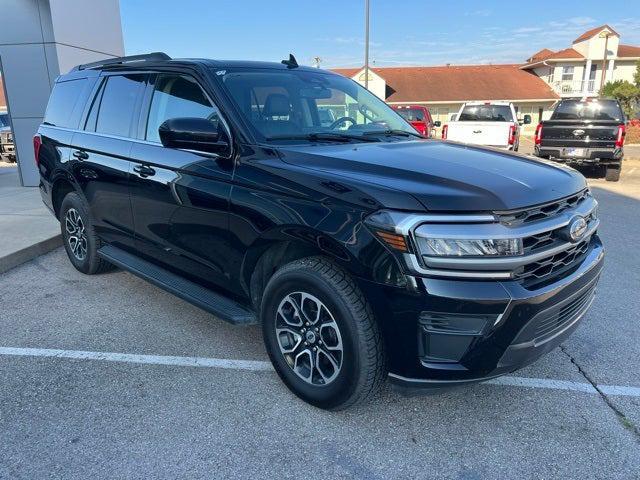 Photo of 2024 Black Metallic Ford Expedition
